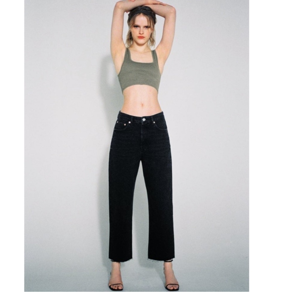 Zara Jeans Womems Size 4 Y2K Baggy Black Raw Distressed Hem Ankle‎ Cropped